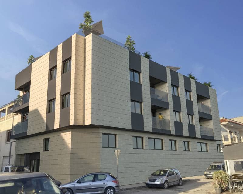 Apartamento de 2 habitaciones en Catral en venta con piscina - 207.000 € (Ref: 9989578)