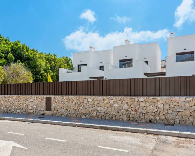 4 bedroom Villa for sale in Mil Palmeras - € 729,900 (Ref: 9989581)