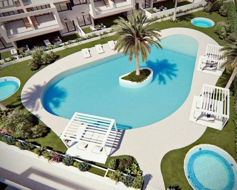 2 soverom Hus til salgs i Torrevieja med svømmebasseng - € 309 900 (Ref: 9989608)