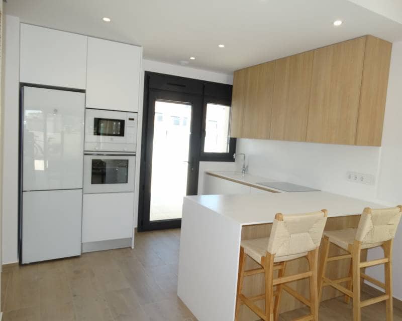 2 bedroom Townhouse for sale in Pilar de la Horadada with pool - € 245,000 (Ref: 9989617)