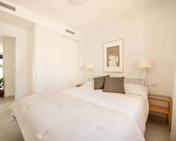 3 bedroom Semi-detached Villa for sale in Cox with pool - € 255,000 (Ref: 9989634)