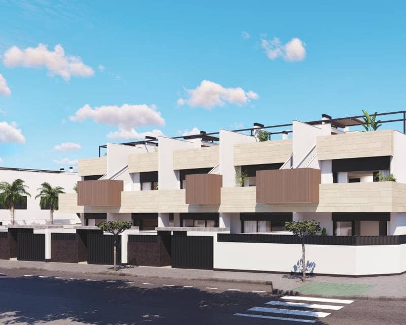 Casa de 3 habitaciones en Pilar de la Horadada en venta - 434.000 € (Ref: 9989637)
