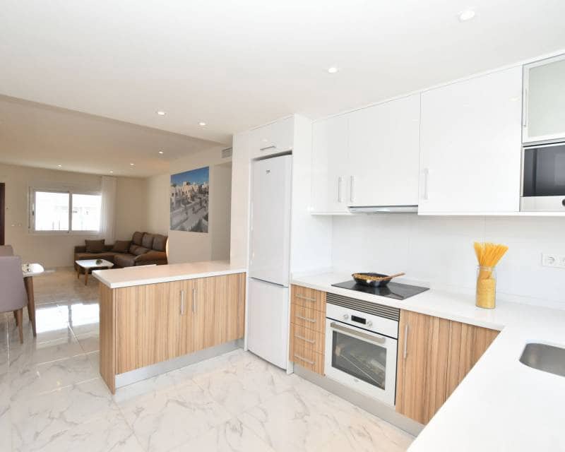 2 chambre Maison de Ville à vendre à San Miguel de Salinas avec piscine - 251 900 € (Ref: 9989673)