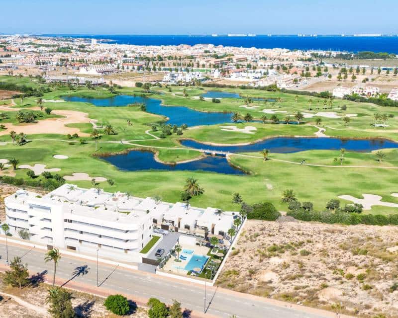 2 sovrum Lägenhet till salu i Los Alcazares med pool - 279 000 € (Ref: 9989674)