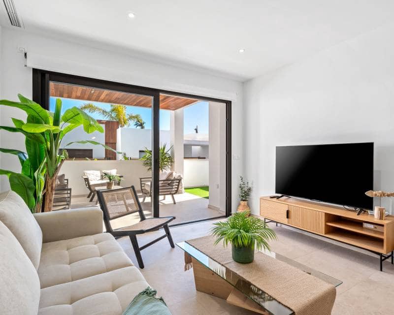 2 sovrum Lägenhet till salu i Los Alcazares med pool - 279 000 € (Ref: 9989674)
