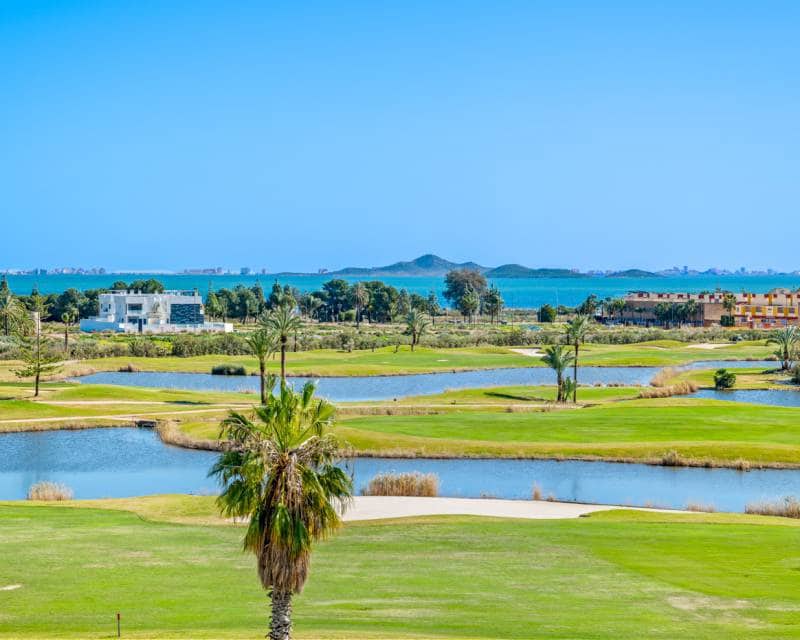 2 sovrum Lägenhet till salu i Los Alcazares med pool - 279 000 € (Ref: 9989674)