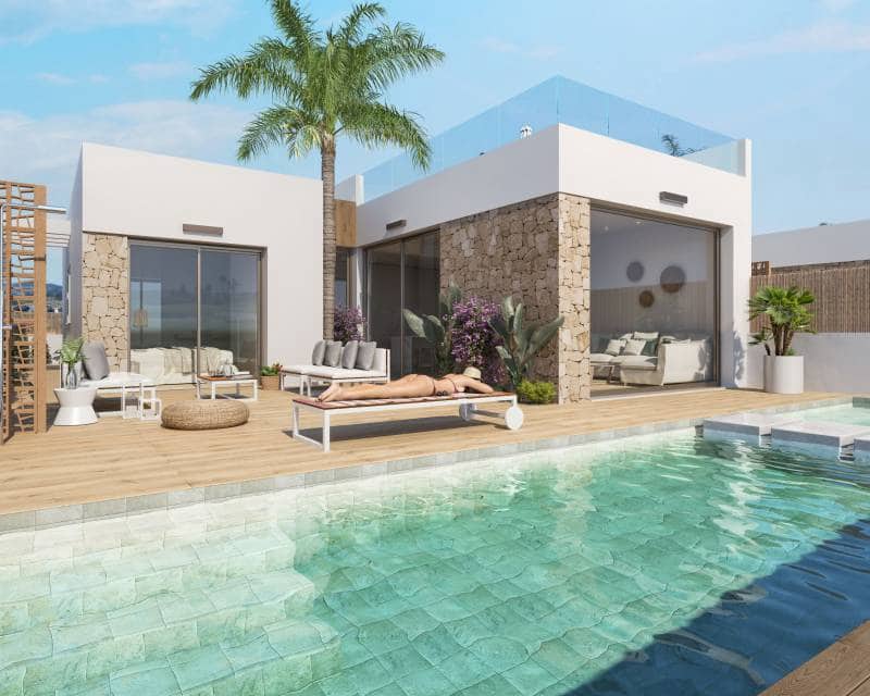 Chalet de 3 habitaciones en Los Alcázares en venta - 555.000 € (Ref: 9989675)