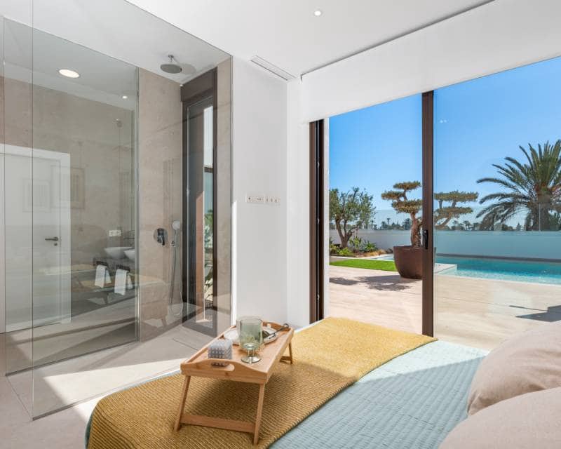 Chalet de 3 habitaciones en Los Alcázares en venta - 555.000 € (Ref: 9989675)