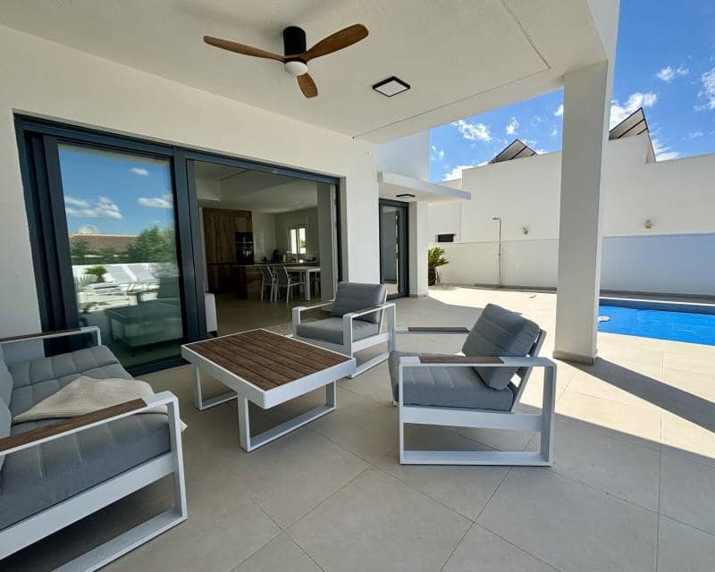 3 soveværelse Villa til salg i Benijofar - € 589.000 (Ref: 9989686)