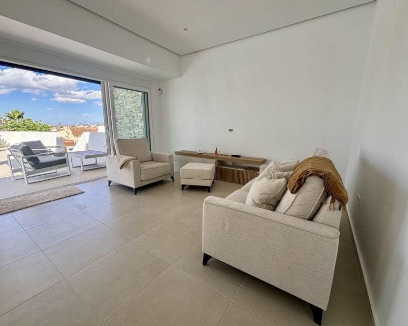 3 soveværelse Villa til salg i Benijofar - € 589.000 (Ref: 9989686)