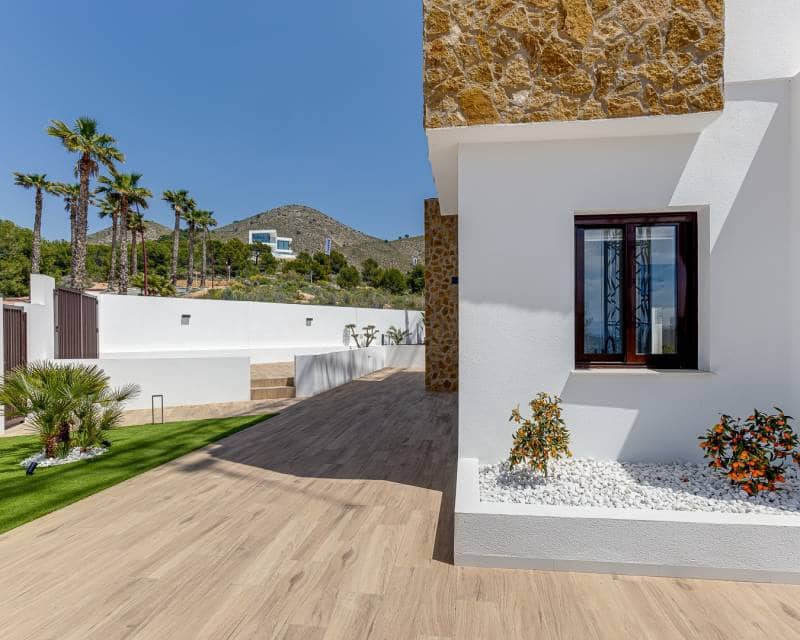 4 bedroom Villa for sale in Finestrat - € 920,000 (Ref: 9989689)