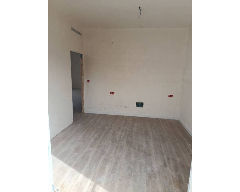 Apartamento de 2 habitaciones en Bigastro en venta - 176.000 € (Ref: 9989702)