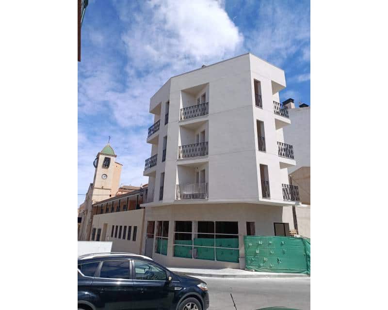 Apartamento de 2 habitaciones en Bigastro en venta - 176.000 € (Ref: 9989702)