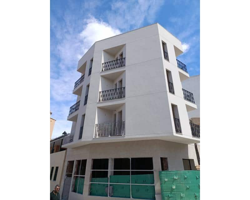 Apartamento de 2 habitaciones en Bigastro en venta - 176.000 € (Ref: 9989702)