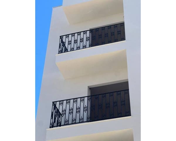 Apartamento de 2 habitaciones en Bigastro en venta - 176.000 € (Ref: 9989702)