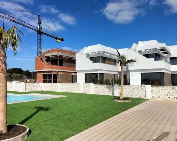 3 soveværelse Villa til salg i Pinar de Campoverde, Pilar de la Horadada med swimmingpool - € 420.000 (Ref: 9989707)