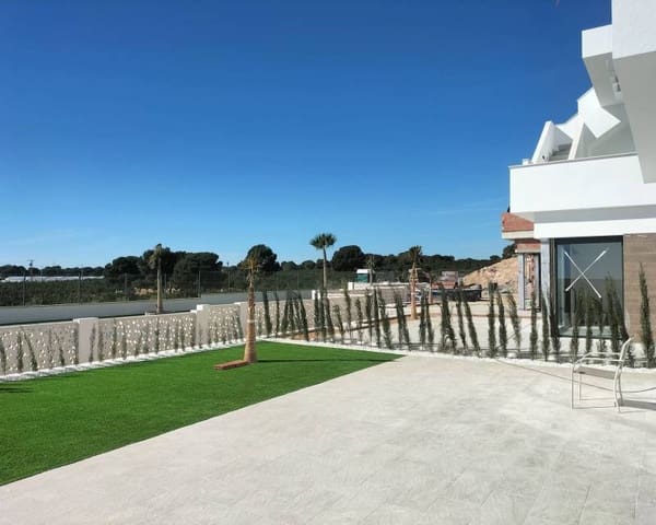 3 soveværelse Villa til salg i Pinar de Campoverde, Pilar de la Horadada med swimmingpool - € 420.000 (Ref: 9989707)