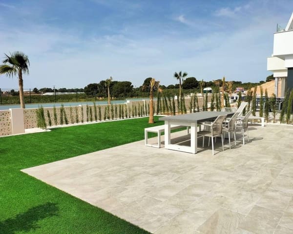 3 soveværelse Villa til salg i Pinar de Campoverde, Pilar de la Horadada med swimmingpool - € 420.000 (Ref: 9989707)