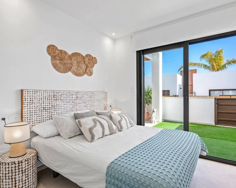 2 soveværelse Lejlighed til salg i Los Alcazares med swimmingpool - € 269.000 (Ref: 9989755)