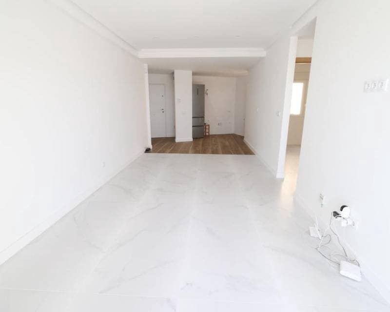 Ático de 2 habitaciones en Cabo Roig en venta - 239.000 € (Ref: 9989892)