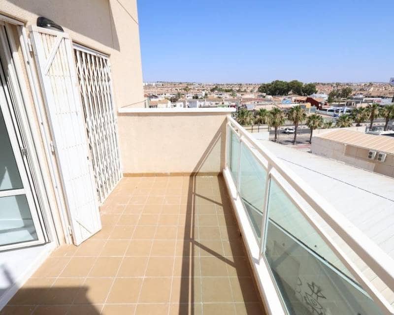 Ático de 2 habitaciones en Cabo Roig en venta - 239.000 € (Ref: 9989892)