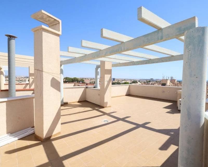Ático de 2 habitaciones en Cabo Roig en venta - 239.000 € (Ref: 9989892)
