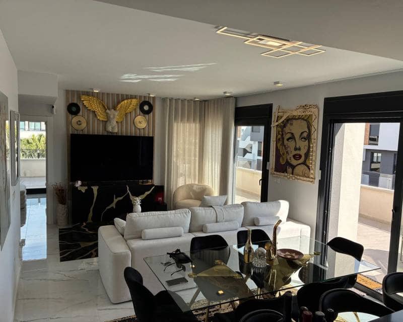 3 soveværelse Penthouse til salg i Los Altos med swimmingpool - € 529.000 (Ref: 9991534)
