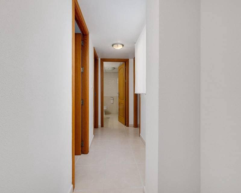 Ático de 3 habitaciones en Torrevieja en venta con piscina - 350.000 € (Ref: 9991854)