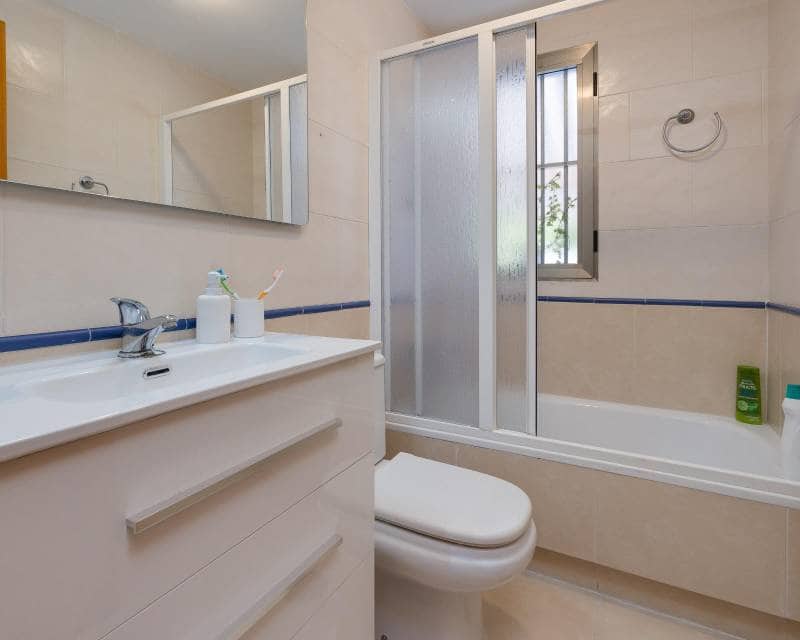 Ático de 3 habitaciones en Torrevieja en venta con piscina - 350.000 € (Ref: 9991854)