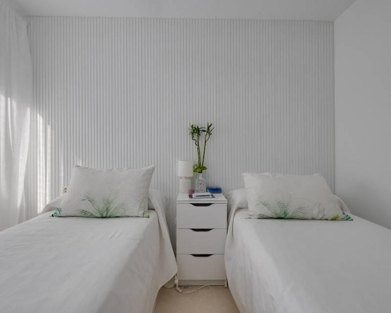 Ático de 3 habitaciones en Torrevieja en venta con piscina - 350.000 € (Ref: 9991854)