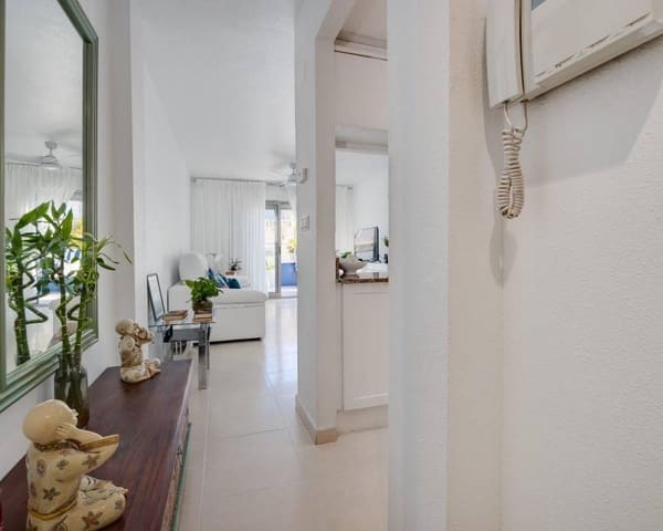 3 soveværelse Penthouse til salg i Playa de los Locos, Torrevieja med swimmingpool - € 350.000 (Ref: 9991854)