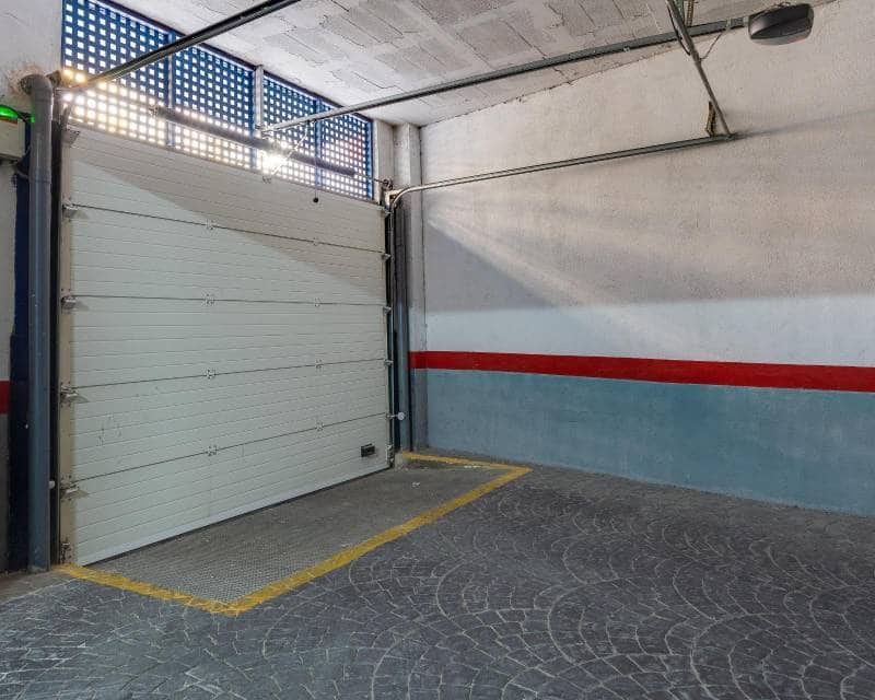 Ático de 3 habitaciones en Torrevieja en venta con piscina - 350.000 € (Ref: 9991854)