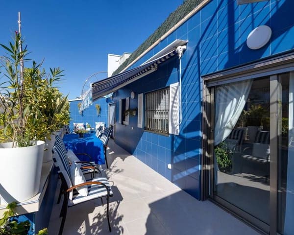 3 soveværelse Penthouse til salg i Playa de los Locos, Torrevieja med swimmingpool - € 350.000 (Ref: 9991854)