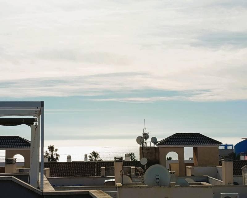 2 makuuhuone Kattohuoneisto myytävänä paikassa Cabo Roig mukana uima-altaan - 219 000 € (Ref: 9991855)