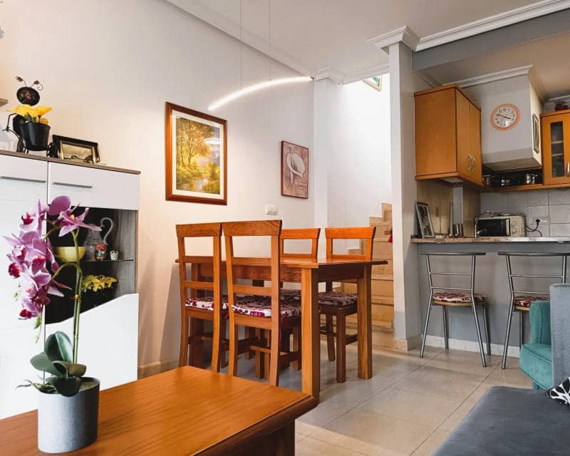 2 makuuhuone Kattohuoneisto myytävänä paikassa Cabo Roig mukana uima-altaan - 219 000 € (Ref: 9991855)