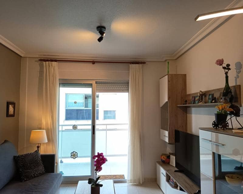 2 makuuhuone Kattohuoneisto myytävänä paikassa Cabo Roig mukana uima-altaan - 219 000 € (Ref: 9991855)