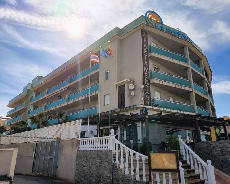 2 makuuhuone Kattohuoneisto myytävänä paikassa Cabo Roig mukana uima-altaan - 219 000 € (Ref: 9991855)