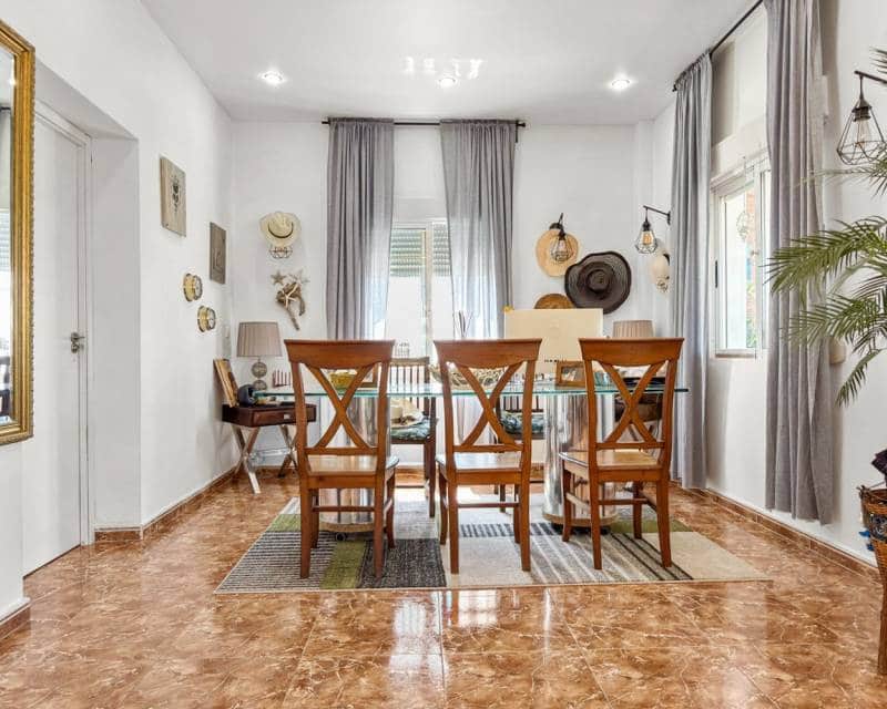 7 soveværelse Villa til salg i Ciudad Quesada med swimmingpool - € 1.299.000 (Ref: 9991997)
