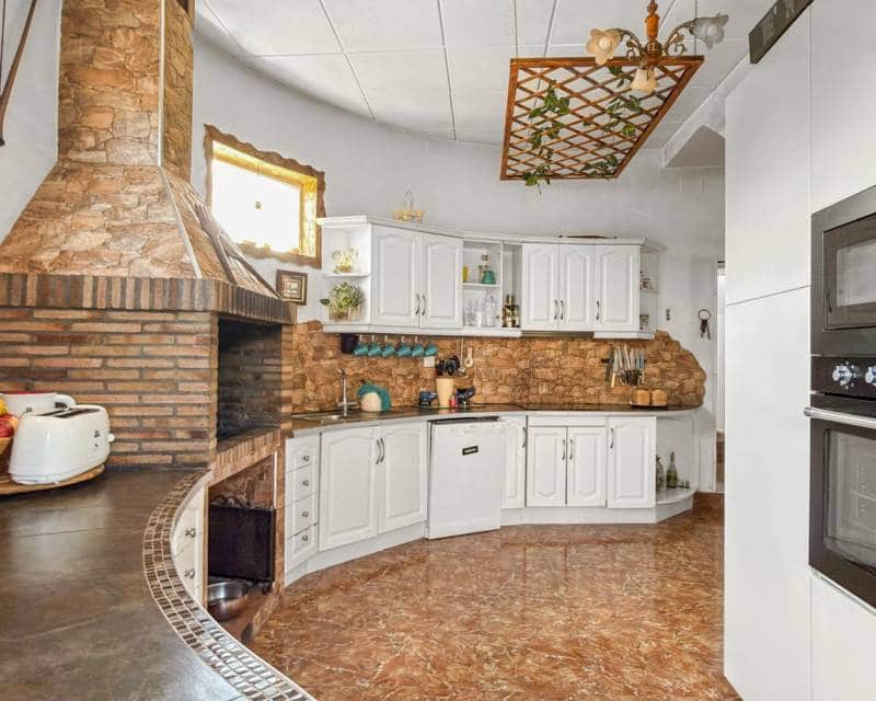 7 soveværelse Villa til salg i Ciudad Quesada med swimmingpool - € 1.299.000 (Ref: 9991997)