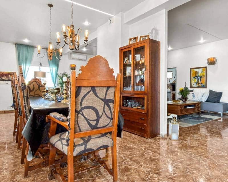 7 soveværelse Villa til salg i Ciudad Quesada med swimmingpool - € 1.299.000 (Ref: 9991997)