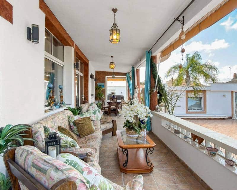 7 soveværelse Villa til salg i Ciudad Quesada med swimmingpool - € 1.299.000 (Ref: 9991997)