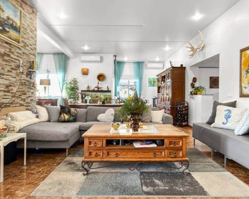 7 soveværelse Villa til salg i Ciudad Quesada med swimmingpool - € 1.299.000 (Ref: 9991997)