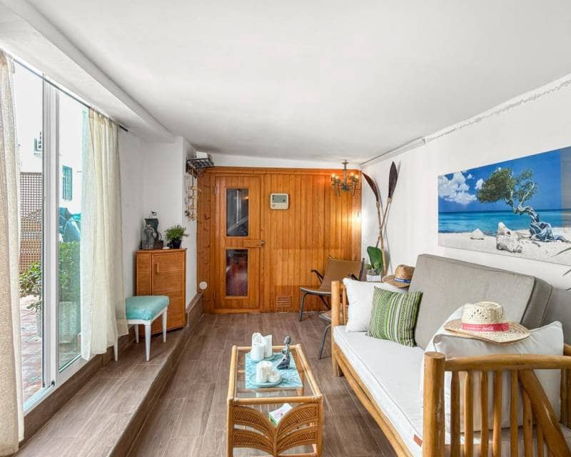 7 soveværelse Villa til salg i Ciudad Quesada med swimmingpool - € 1.299.000 (Ref: 9991997)