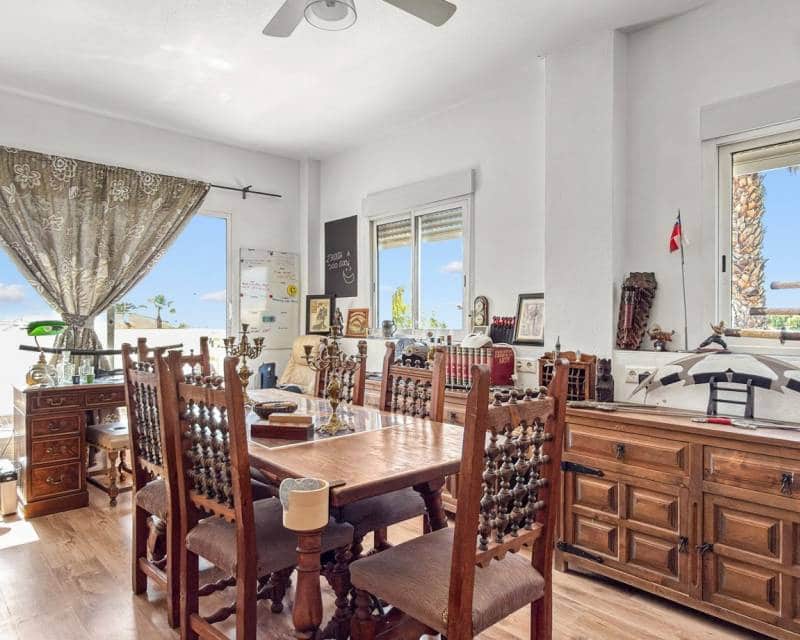 7 soveværelse Villa til salg i Ciudad Quesada med swimmingpool - € 1.299.000 (Ref: 9991997)