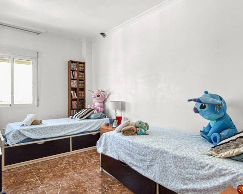 7 soveværelse Villa til salg i Ciudad Quesada med swimmingpool - € 1.299.000 (Ref: 9991997)