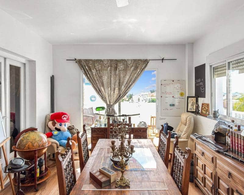 7 soveværelse Villa til salg i Ciudad Quesada med swimmingpool - € 1.299.000 (Ref: 9991997)