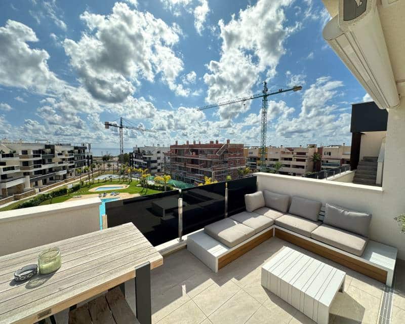 2 chambre Penthouse à vendre à Playa Flamenca avec piscine - 595 000 € (Ref: 9991998)