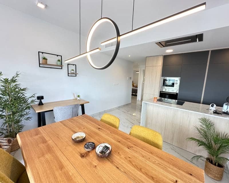 2 chambre Penthouse à vendre à Playa Flamenca avec piscine - 595 000 € (Ref: 9991998)