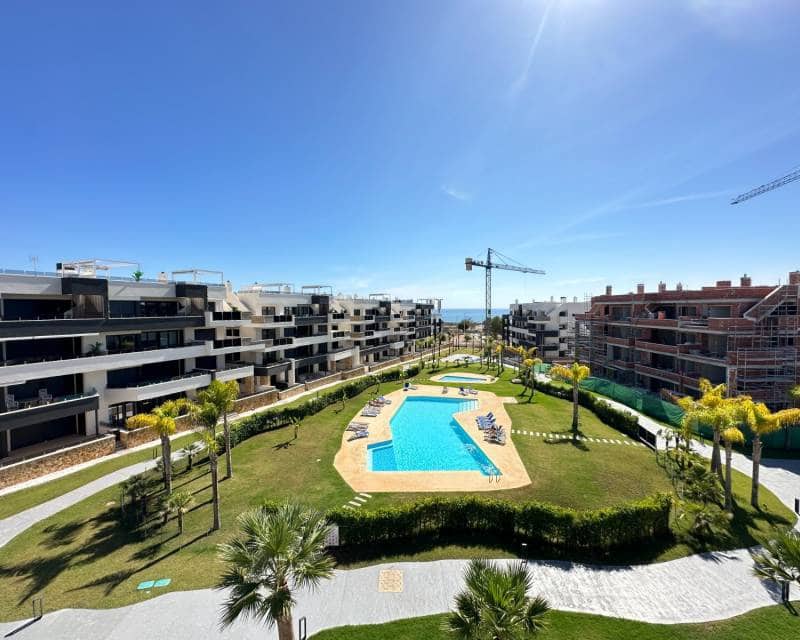 2 chambre Penthouse à vendre à Playa Flamenca avec piscine - 595 000 € (Ref: 9991998)