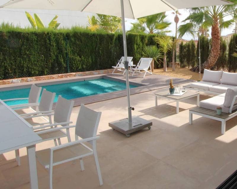 3 bedroom Villa for sale in Ciudad Quesada with pool - € 750,000 (Ref: 9995965)